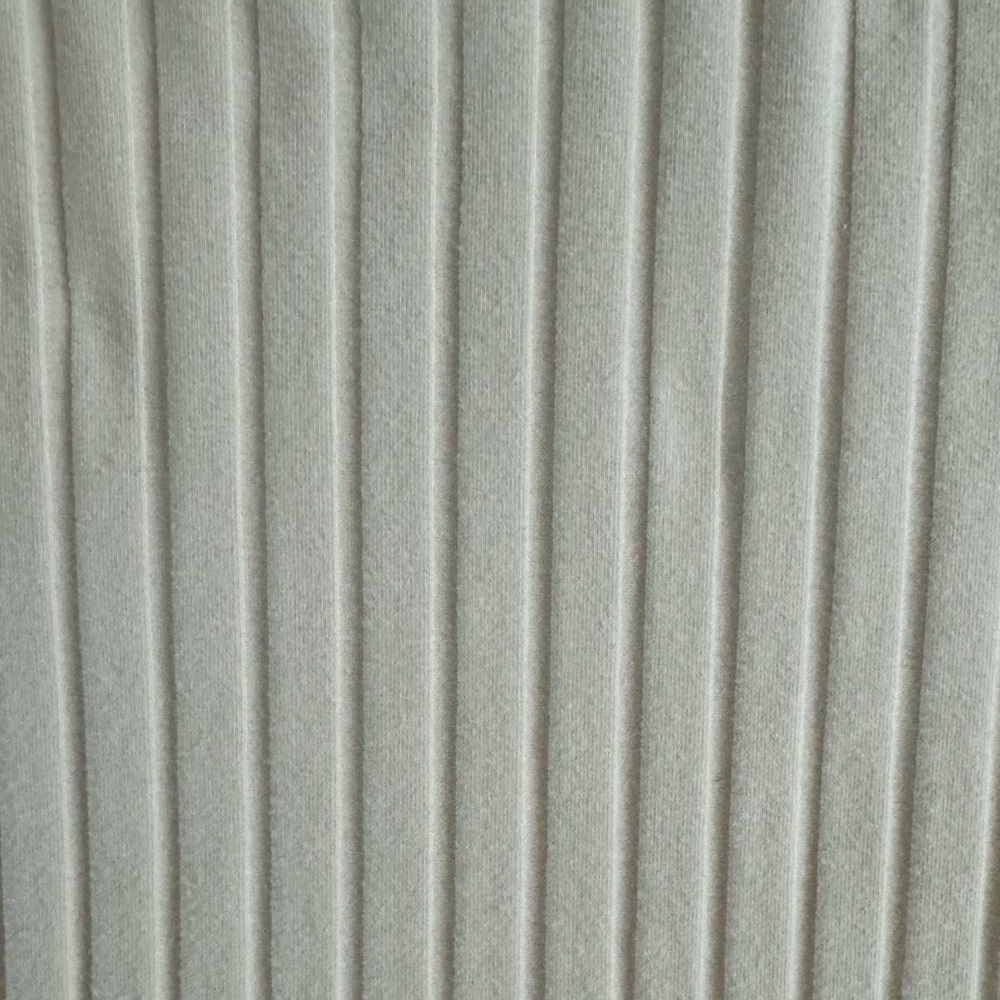 Women’s Ribbed Top - Picture 3 of 3